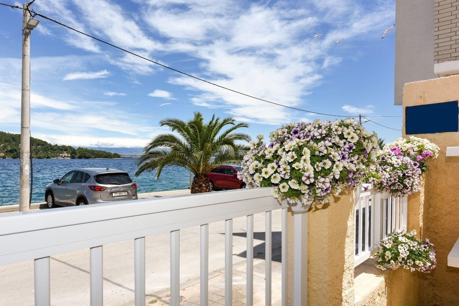 Apartments Kolt - 15M From Sea Kali Exterior foto